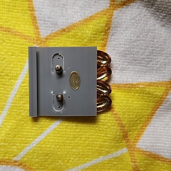 EUC Vintage 90s Gold Tone Dangle Fashion Earrings for Pierced Earrings - Picture 3 of 5